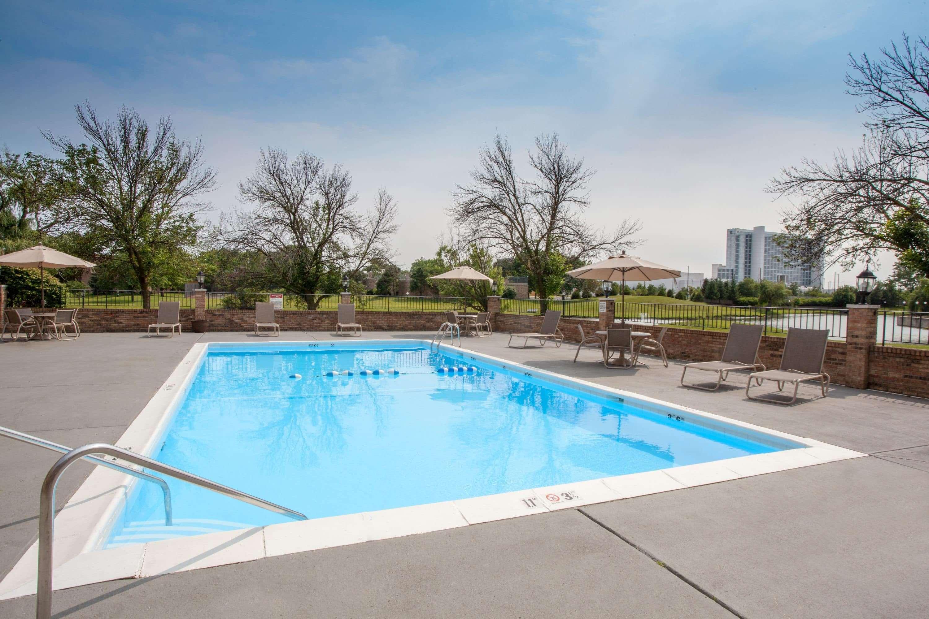 Hotel Wyndham Garden Schaumburg Chicago Northwest Exterior foto